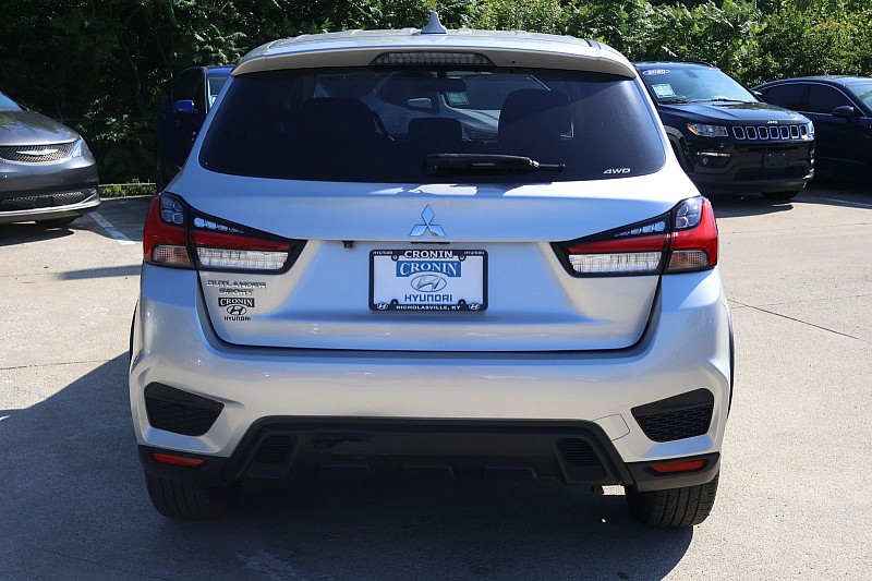 Vehicle image 6 of 24