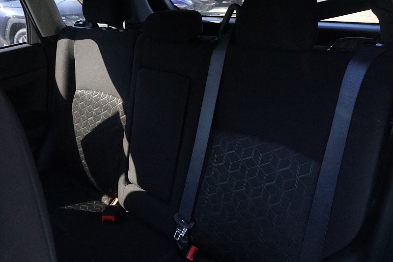 Vehicle image 12 of 24