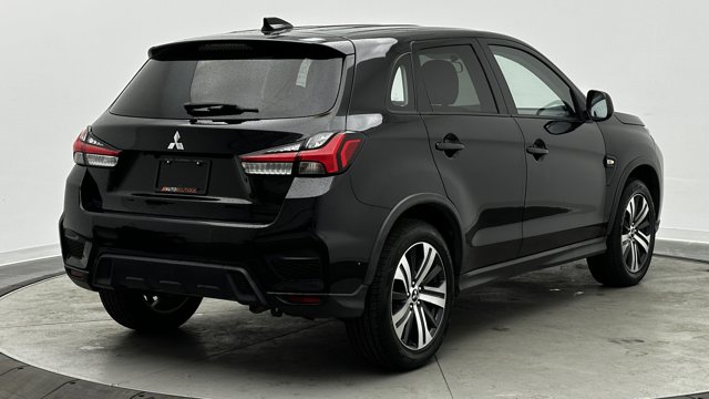 2020 Mitsubishi Outlander Sport ES 2.0 Image 4 of 30