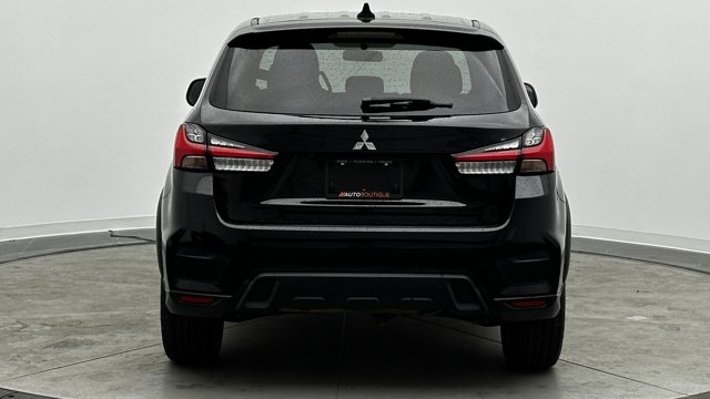 2020 Mitsubishi Outlander Sport ES 2.0 Image 5 of 30