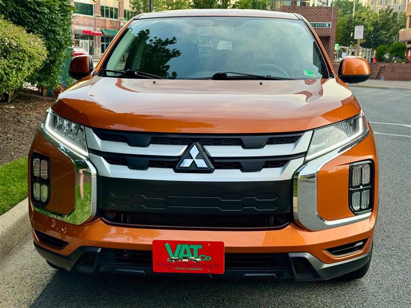 2020 Mitsubishi Outlander Sport Black Edition 2.0 Image 2 of 43