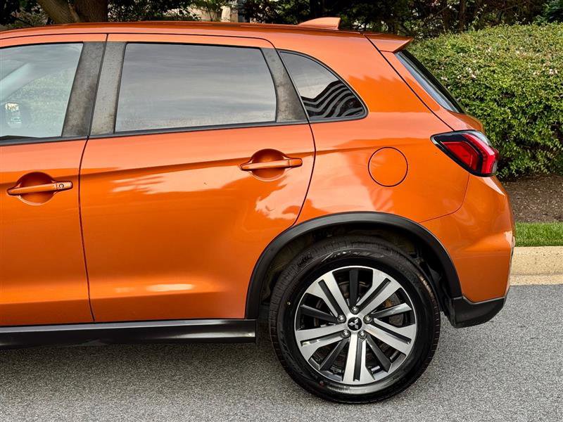 2020 Mitsubishi Outlander Sport Black Edition 2.0 Image 7 of 43