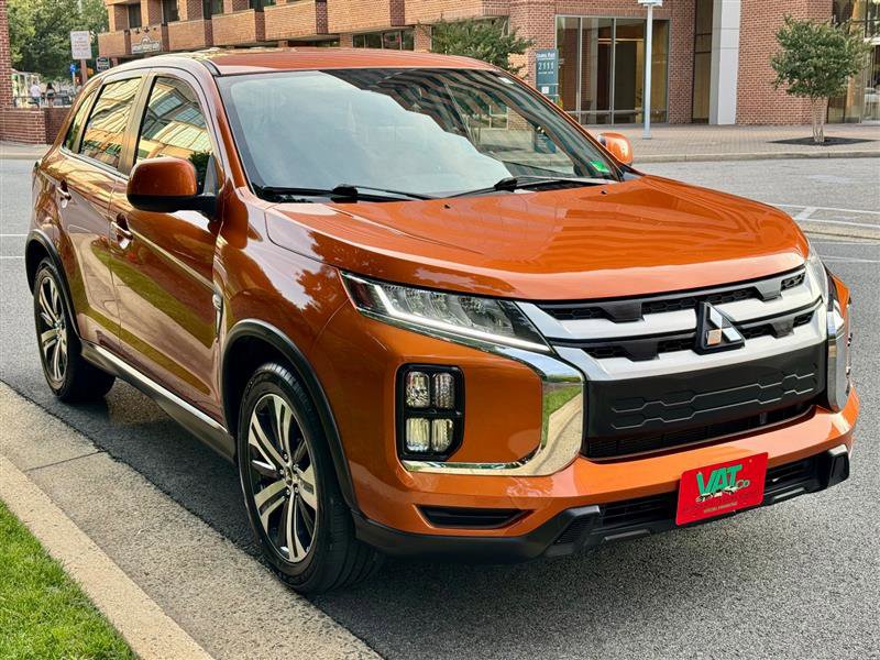 2020 Mitsubishi Outlander Sport Black Edition 2.0 Image 5 of 43