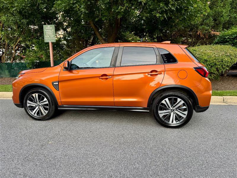 2020 Mitsubishi Outlander Sport Black Edition 2.0 Image 10 of 43