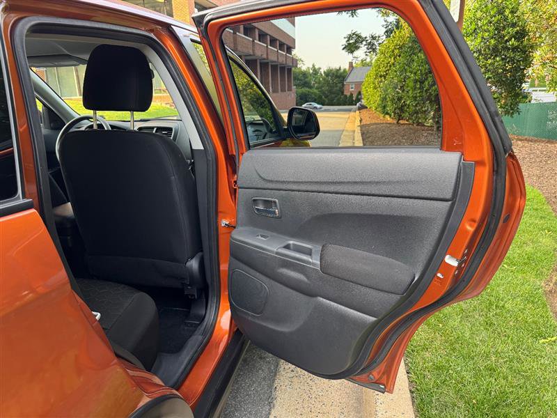 2020 Mitsubishi Outlander Sport Black Edition 2.0 Image 25 of 43
