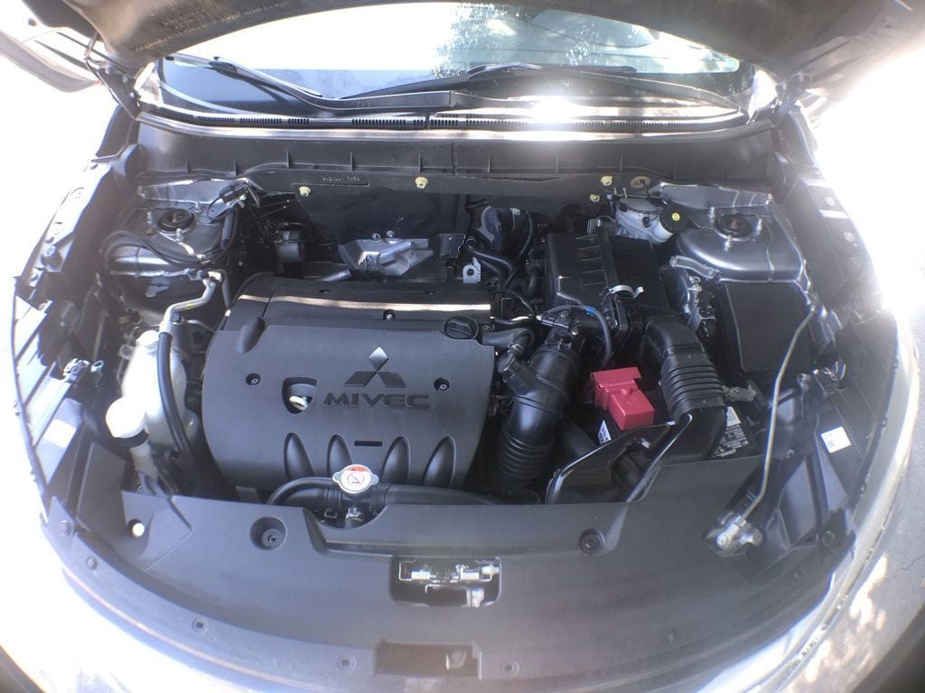 2020 Mitsubishi Outlander Sport ES 2.0 Image 10 of 23