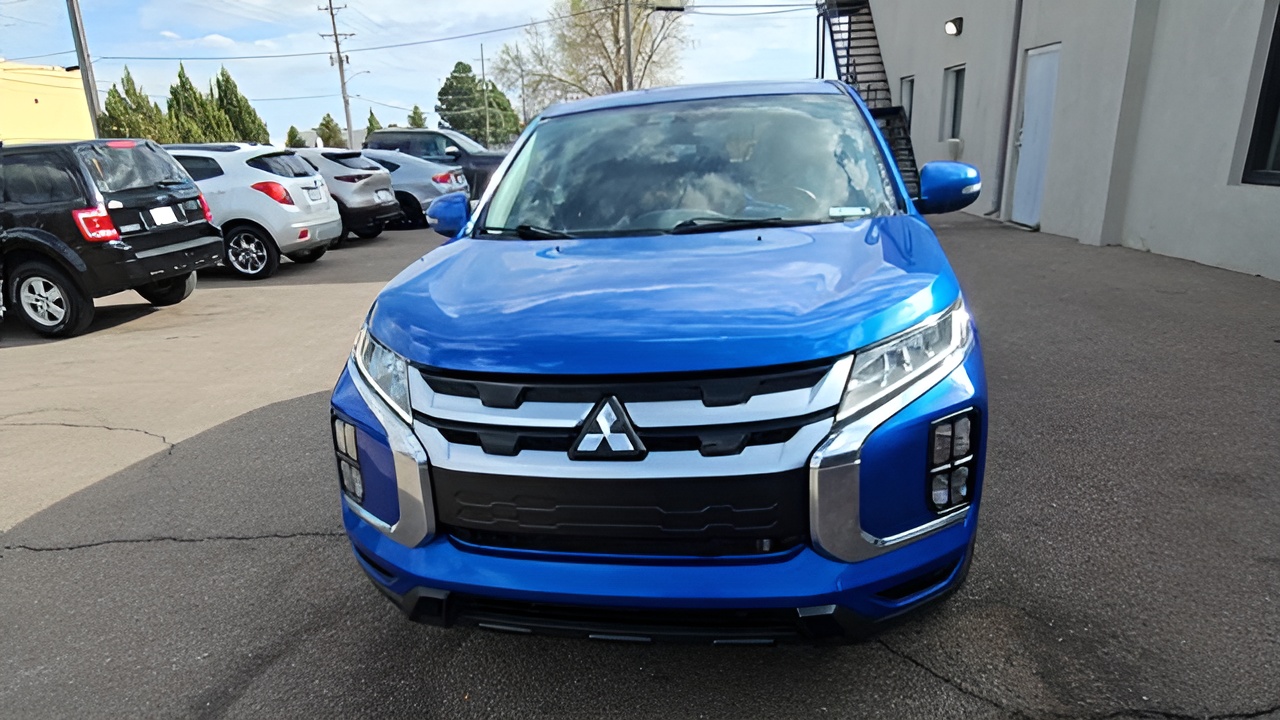 Vehicle image 23 of 30