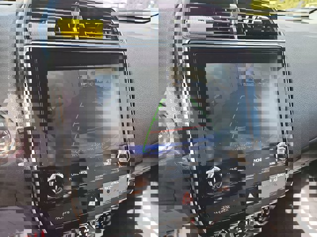 Vehicle image 15 of 30