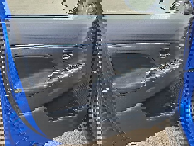 Vehicle image 12 of 30