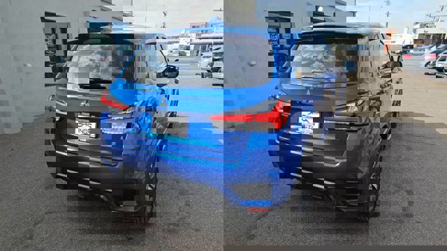Vehicle image 7 of 30