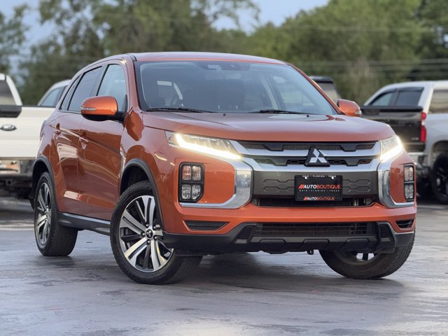 2020 Mitsubishi Outlander Sport SE 2.0 Image 3 of 18
