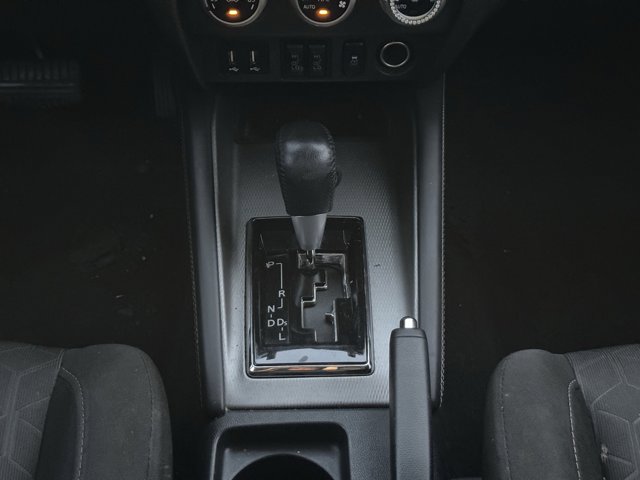 2020 Mitsubishi Outlander Sport SE 2.0 Image 13 of 18