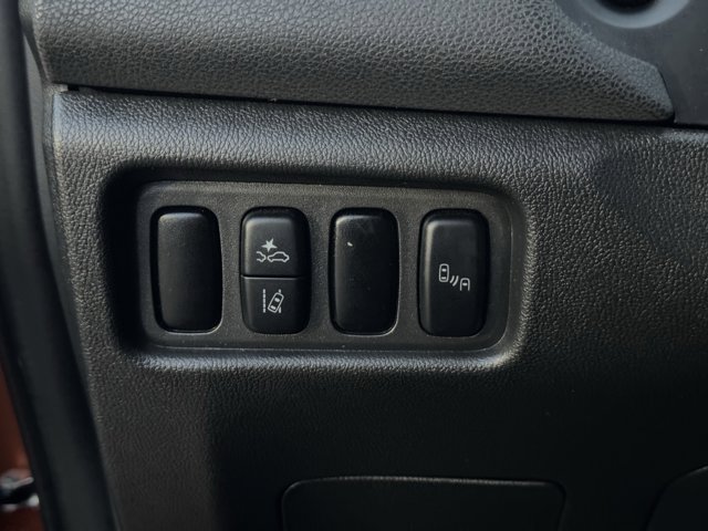 2020 Mitsubishi Outlander Sport SE 2.0 Image 14 of 18