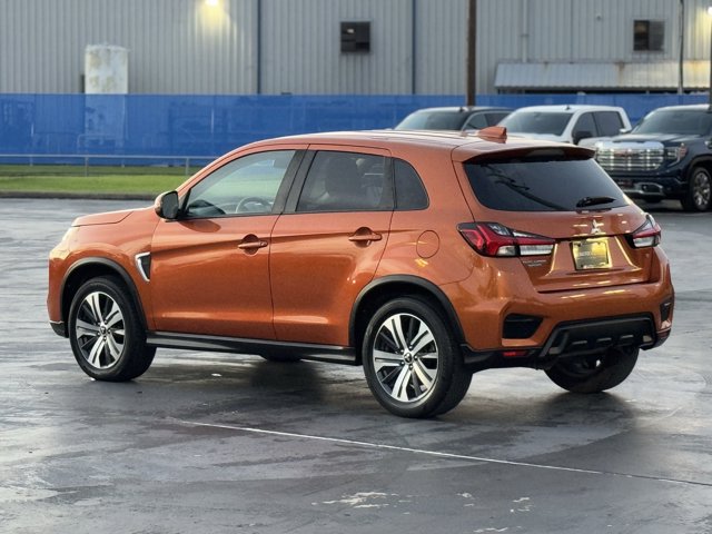 2020 Mitsubishi Outlander Sport SE 2.0 Image 7 of 18