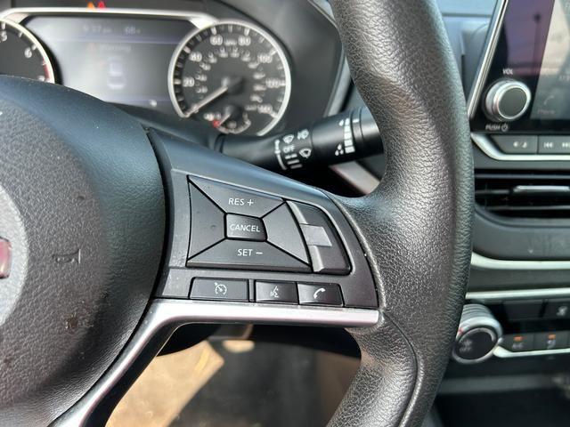 Vehicle image 18 of 27