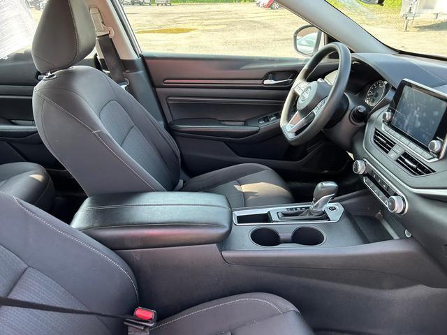 Vehicle image 27 of 27