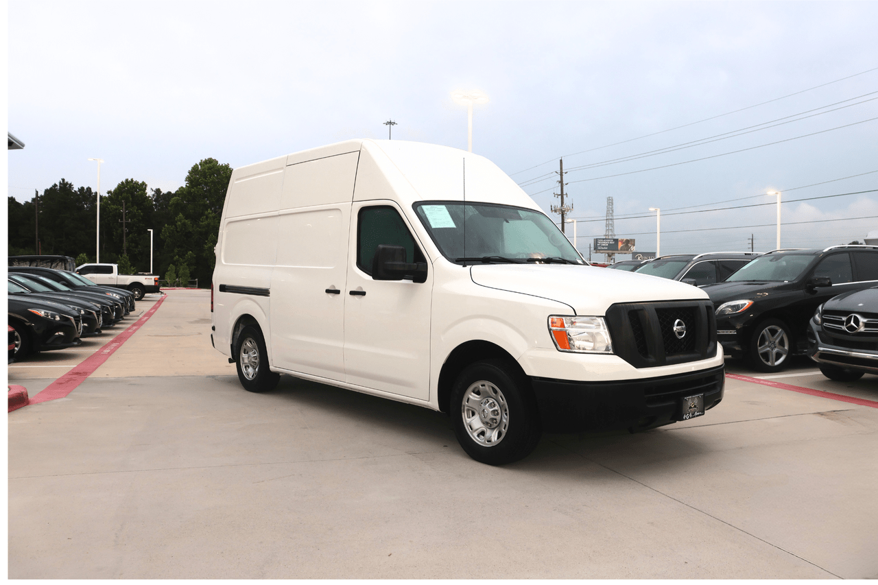 2020 Nissan NV SV Image 1 of 32