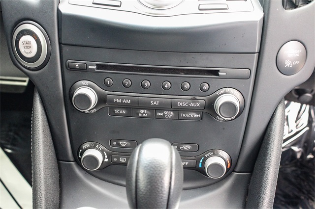 Vehicle image 11 of 27