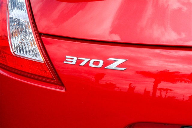 Vehicle image 15 of 27
