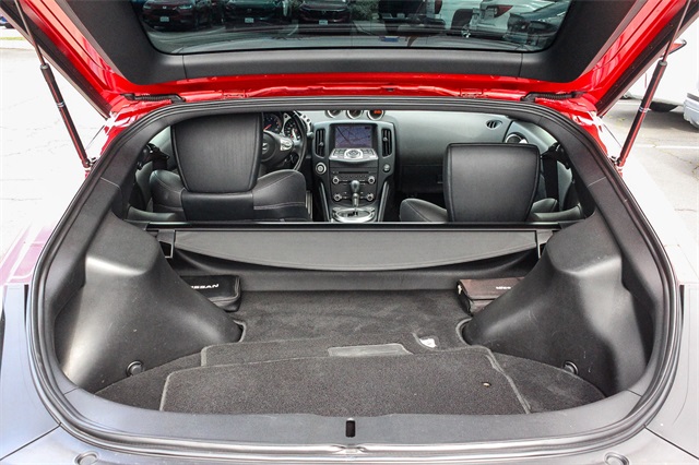 Vehicle image 24 of 27