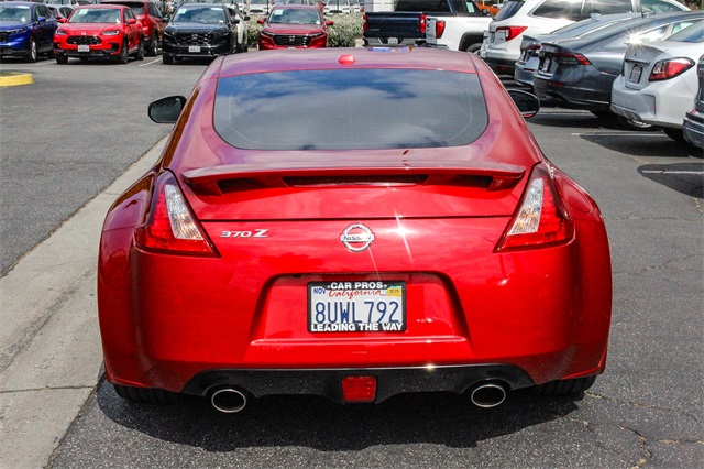 Vehicle image 4 of 27