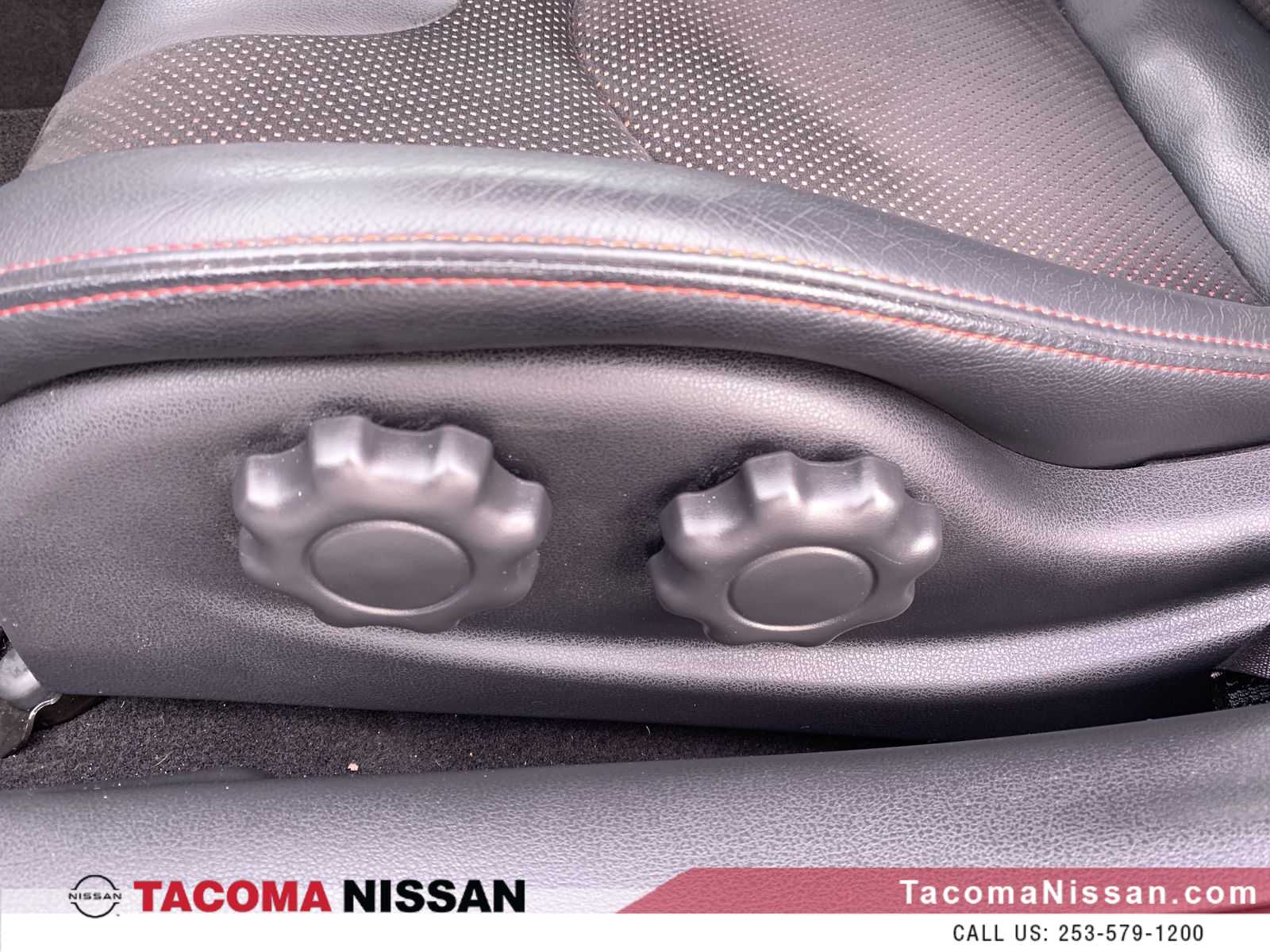 Vehicle image 12 of 23
