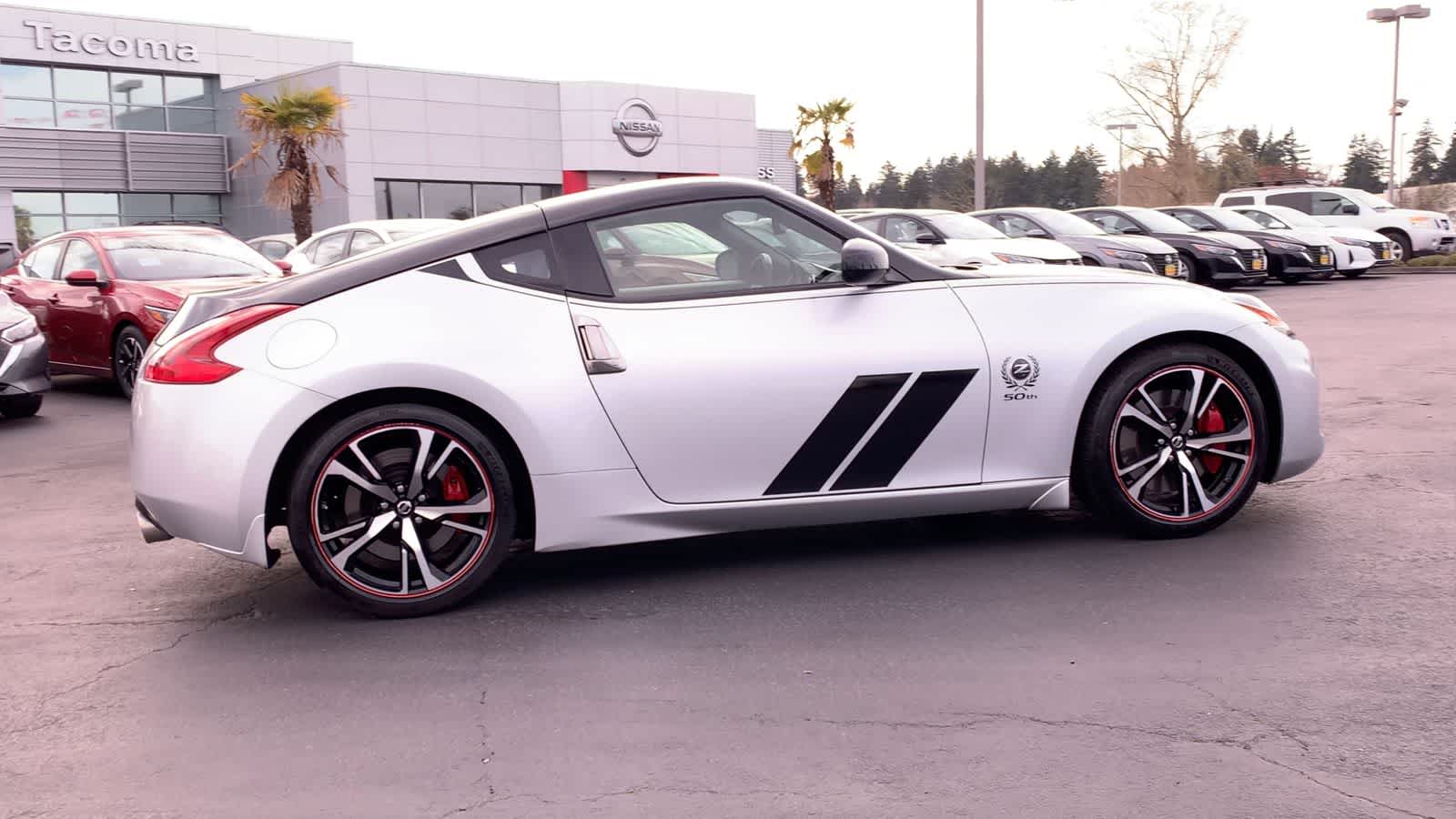Vehicle image 9 of 23