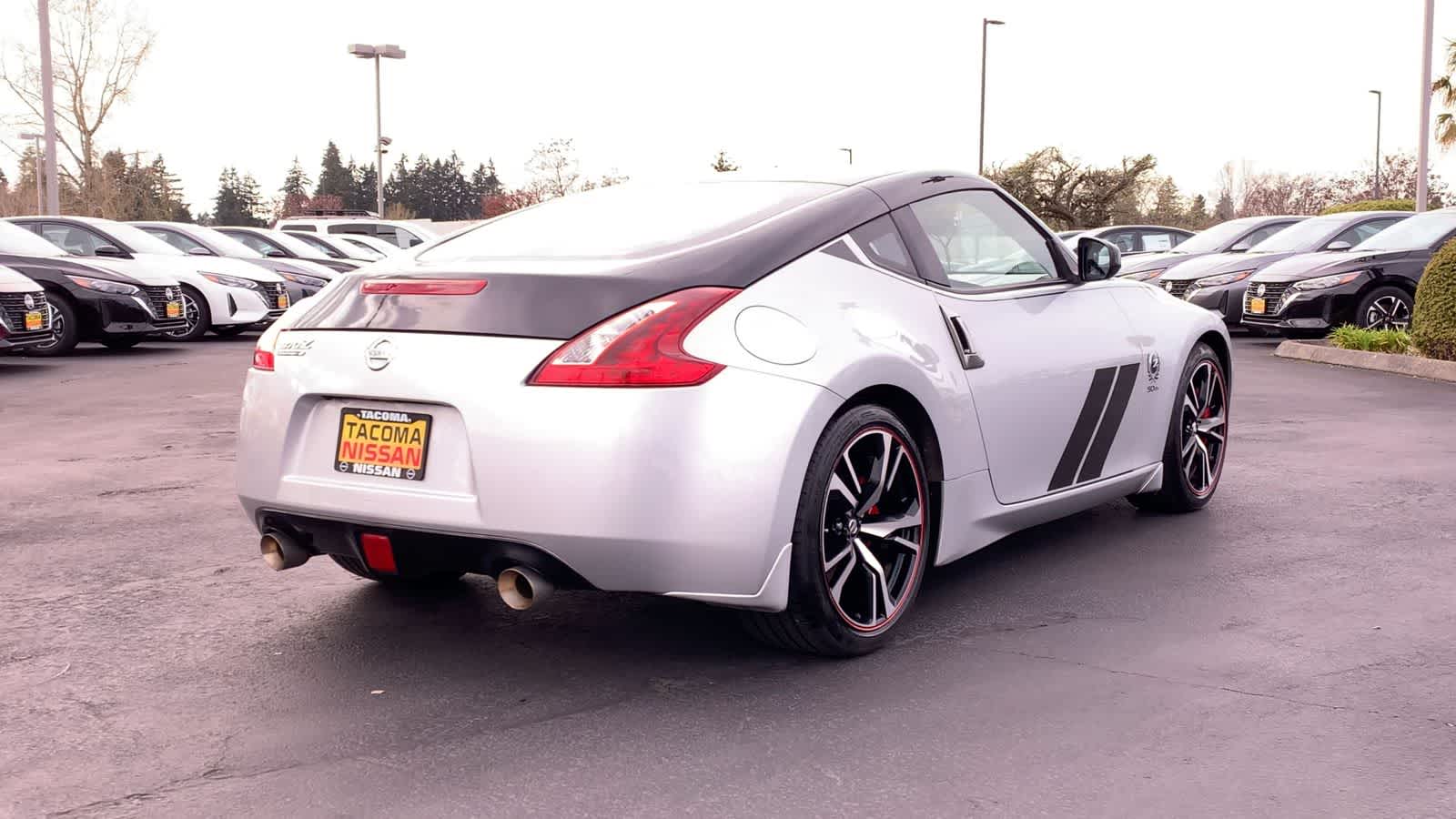 Vehicle image 3 of 23