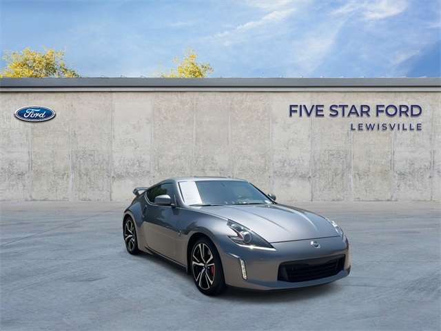 Vehicle image 4 of 21