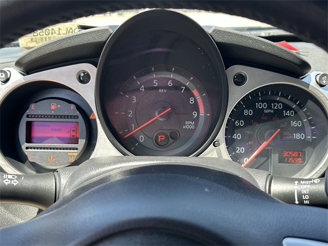 Vehicle image 15 of 21