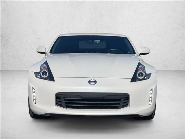 2020 Nissan 370Z Base Image 2 of 20