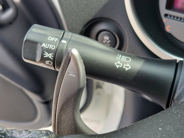 Vehicle image 24 of 26