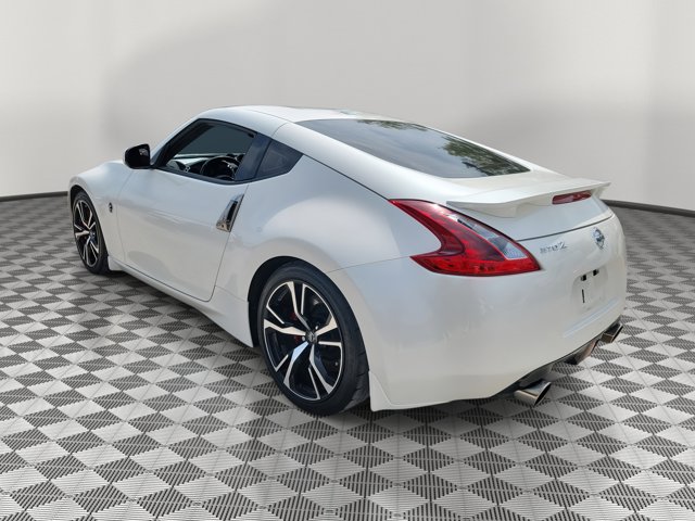 Vehicle image 4 of 26