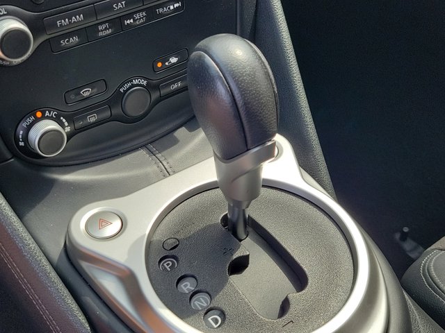 Vehicle image 21 of 26