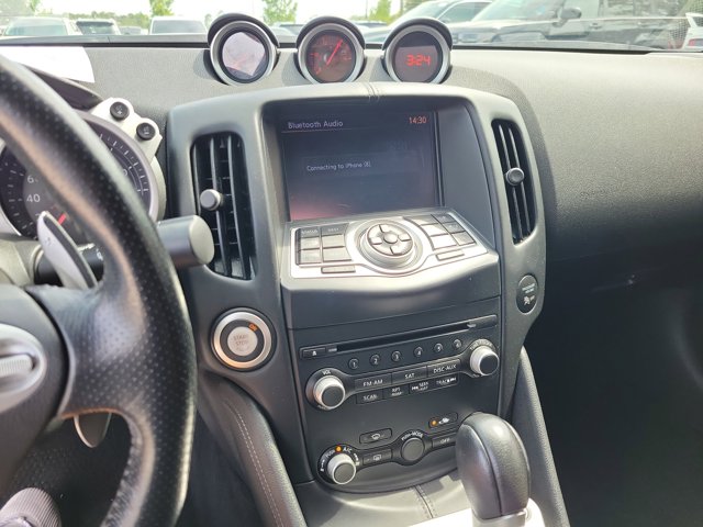 Vehicle image 16 of 26