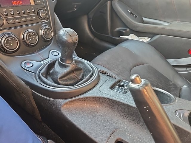 Vehicle image 20 of 21