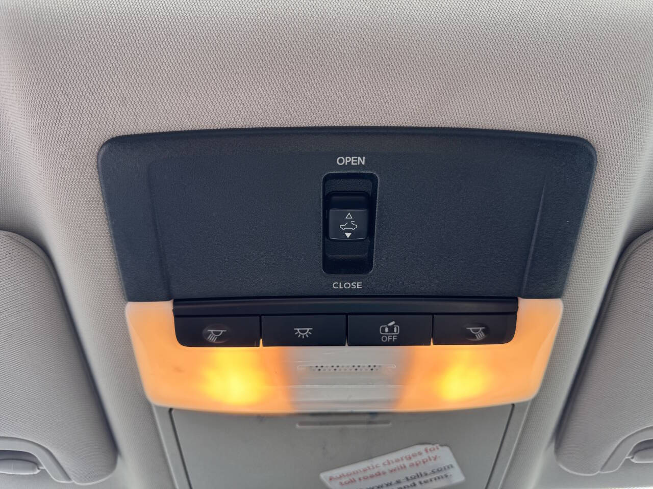 Vehicle image 11 of 32