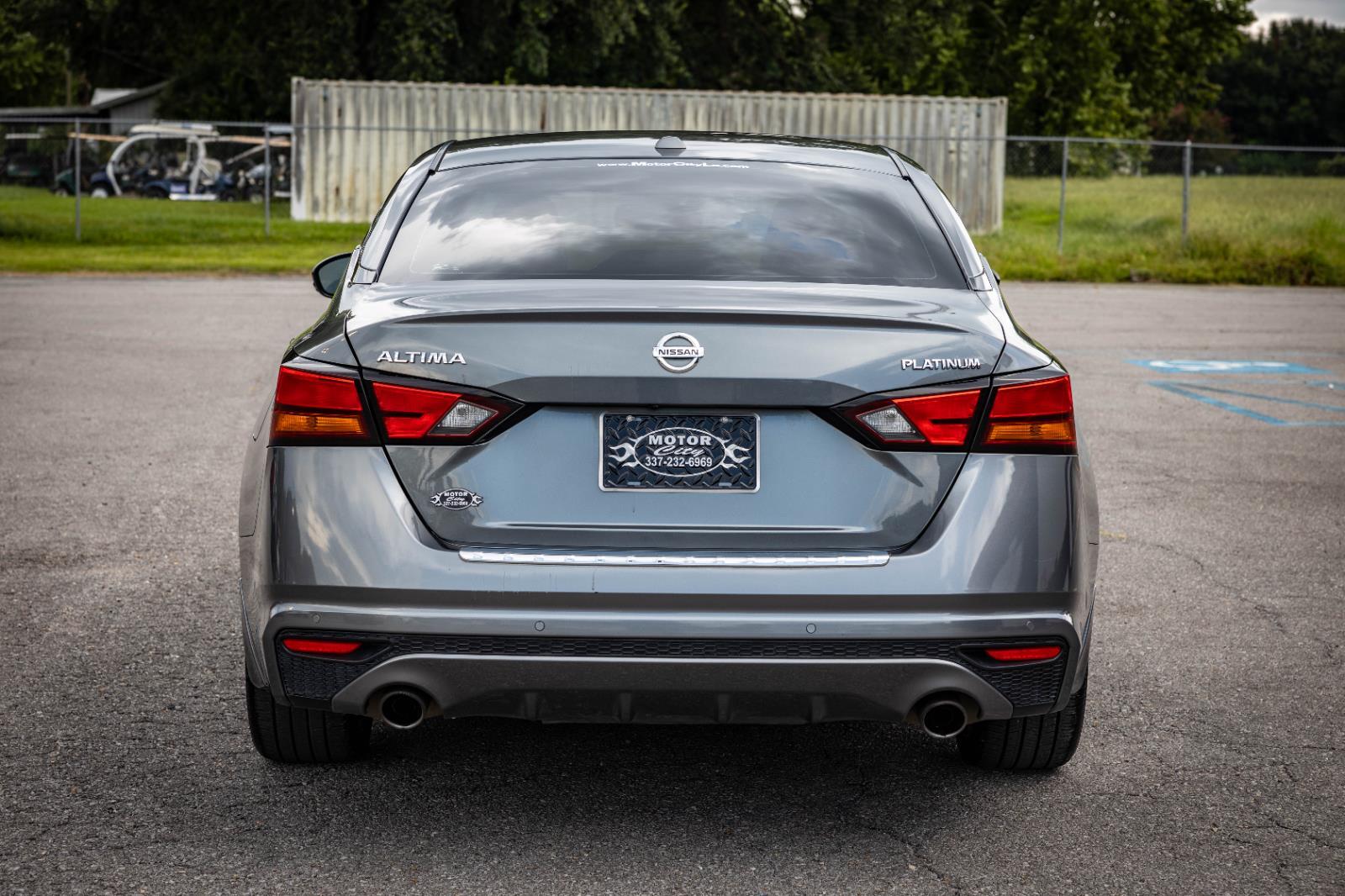 2020 Nissan Altima 2.5 Platinum Image 6 of 36