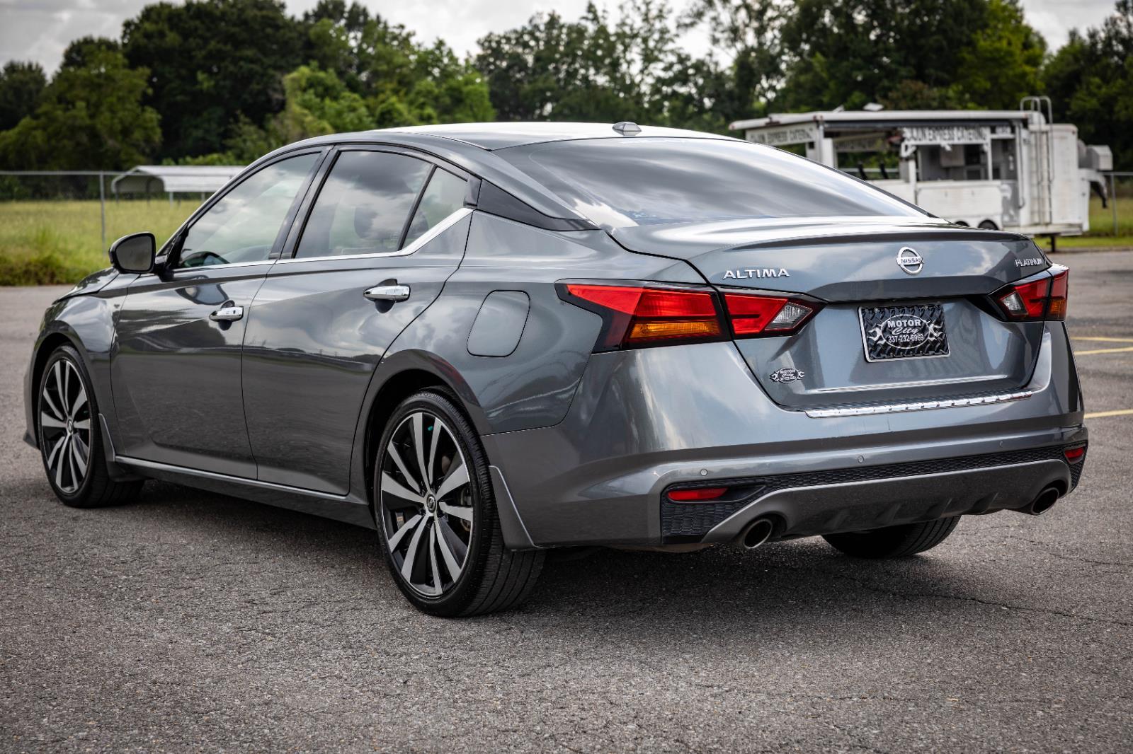2020 Nissan Altima 2.5 Platinum Image 7 of 36