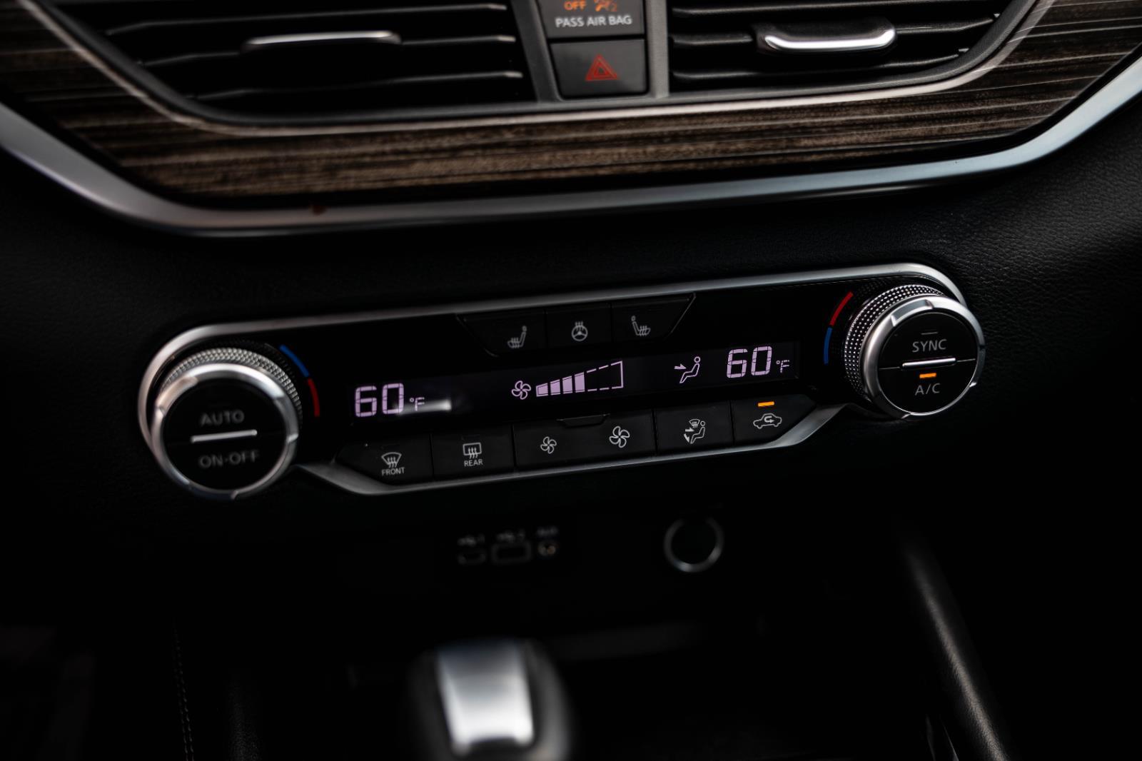 2020 Nissan Altima 2.5 Platinum Image 34 of 36
