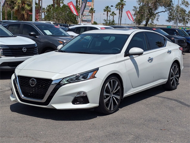 Vehicle image 2 of 15
