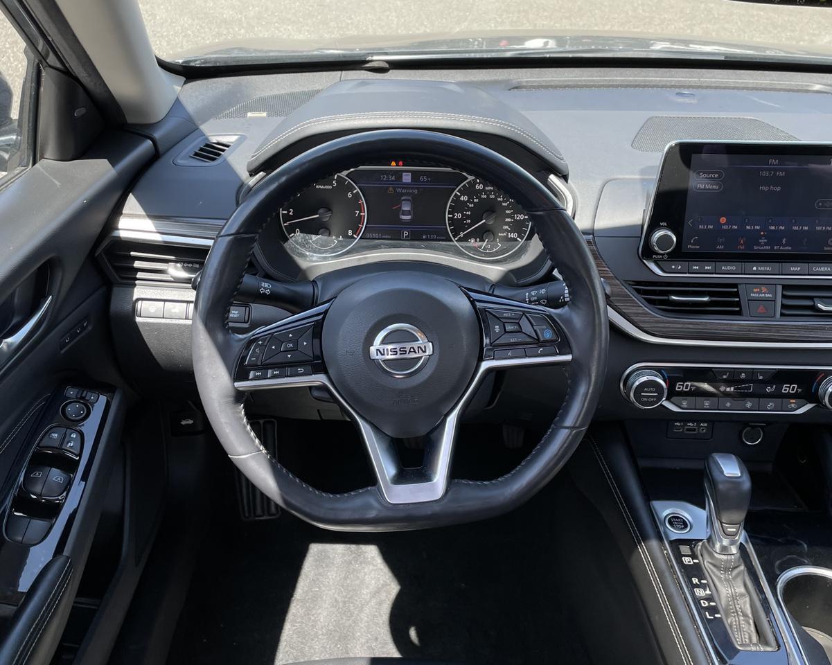 Vehicle image 8 of 19