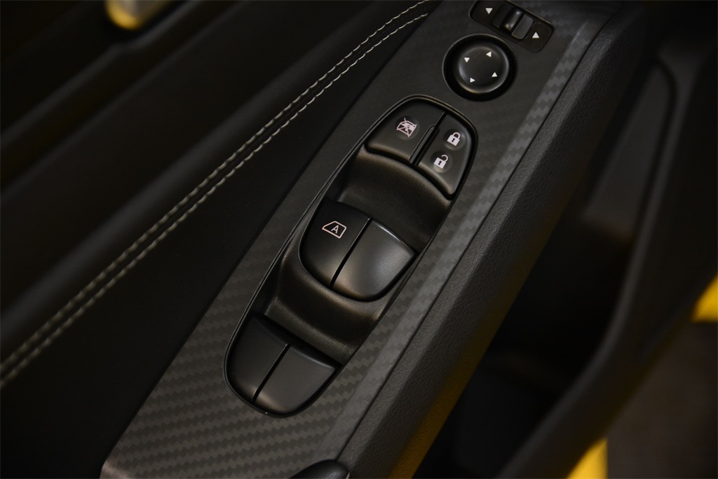 Vehicle image 12 of 31