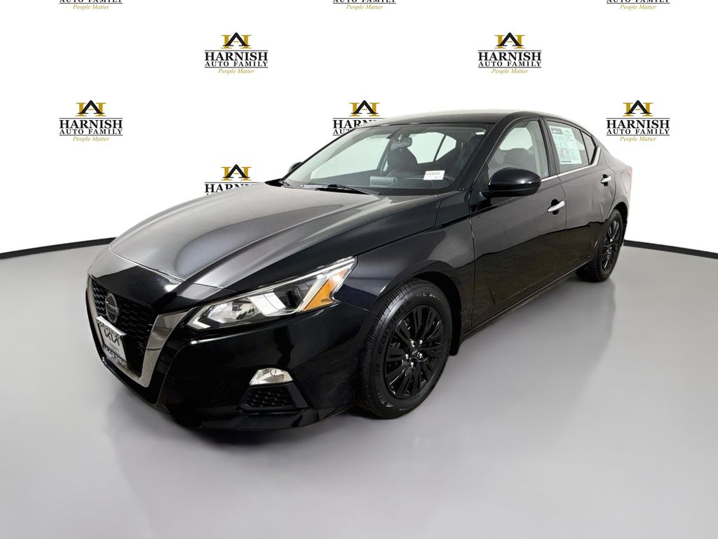 2020 Nissan Altima 2.5 S Image 1 of 34