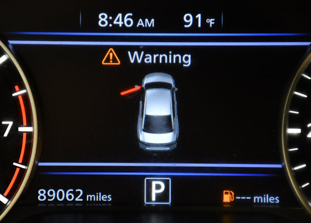 Vehicle image 18 of 30