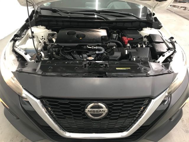 Vehicle image 8 of 35