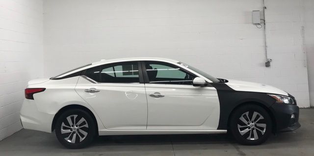 Vehicle image 4 of 35