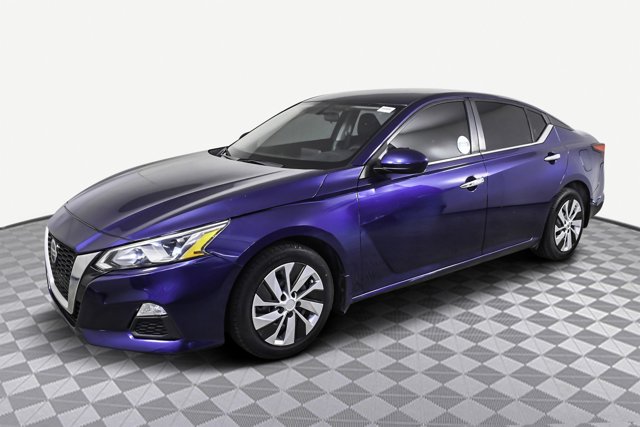 Vehicle image 1 of 32