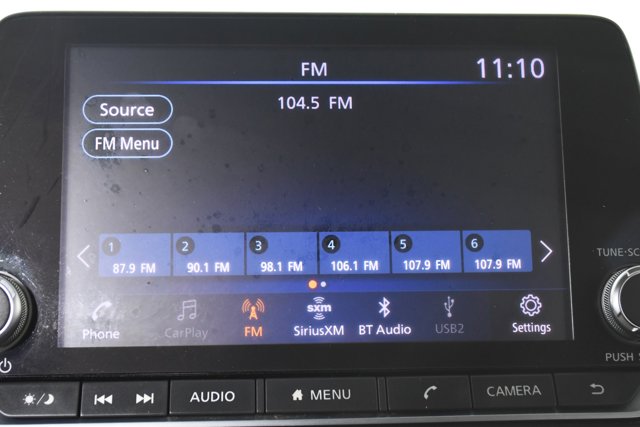 Vehicle image 14 of 32