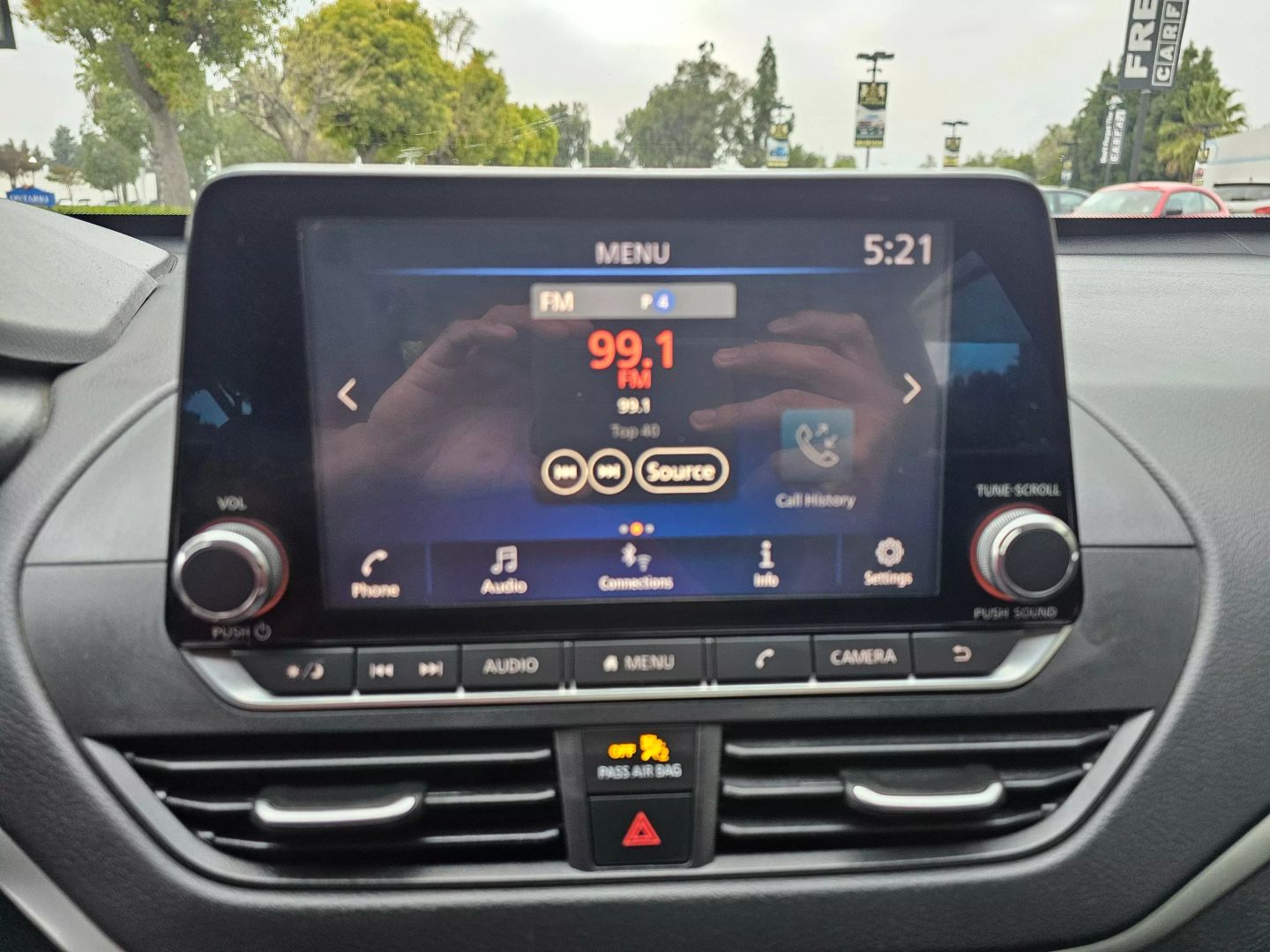 Vehicle image 20 of 25